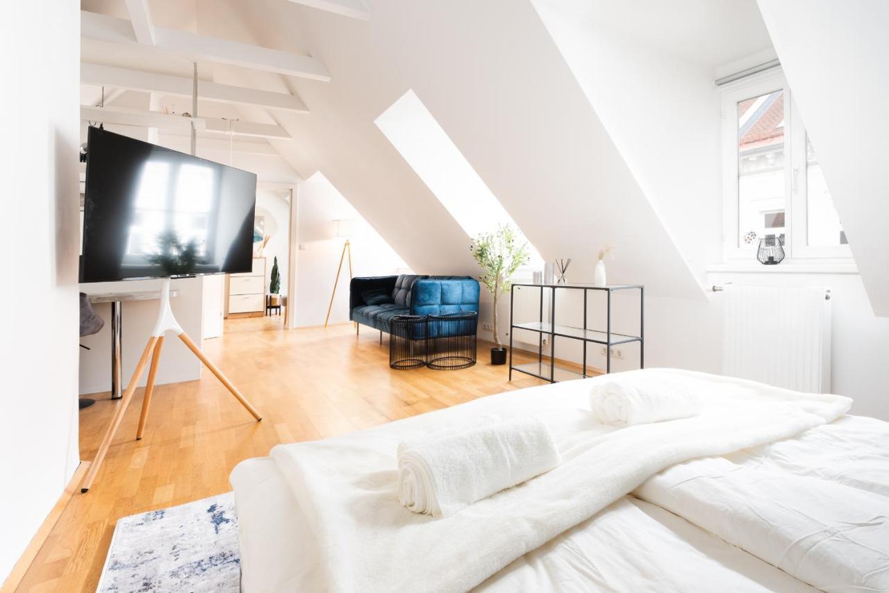 Comfy Downtown Loft - Self Check-In - Centre Of Graz Apartment Exterior photo